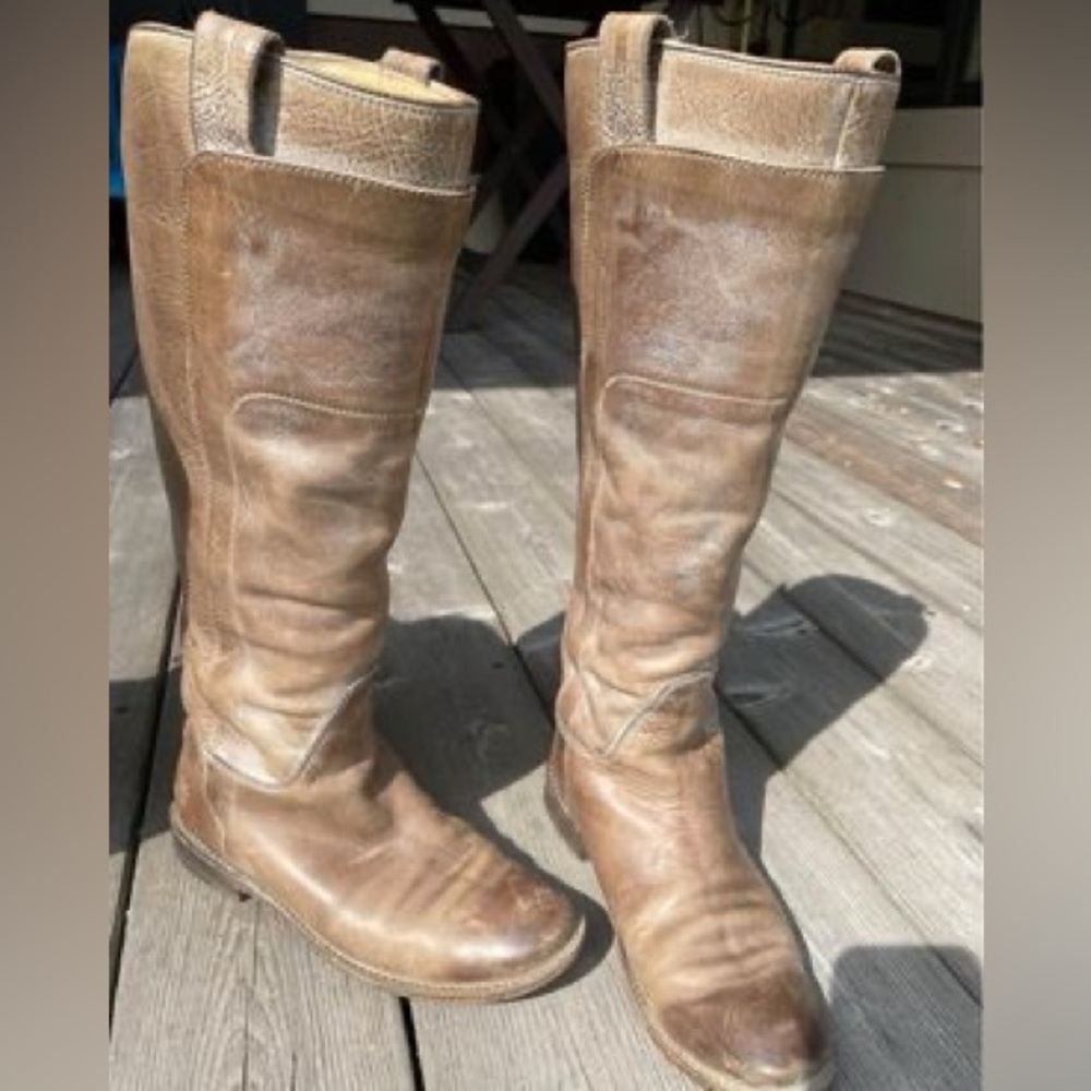 Frye boots, rare color